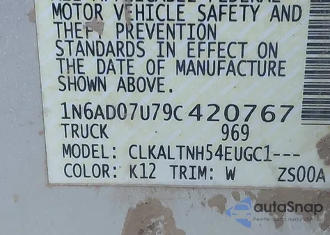 2009 Nissan Frontier Crew Cab Se/Le/Nismo z USA, uszkodzony, nr VIN 1N6AD07U79C420767